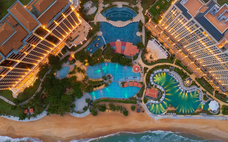 Holiday Inn Resort Hồ Tràm Beach